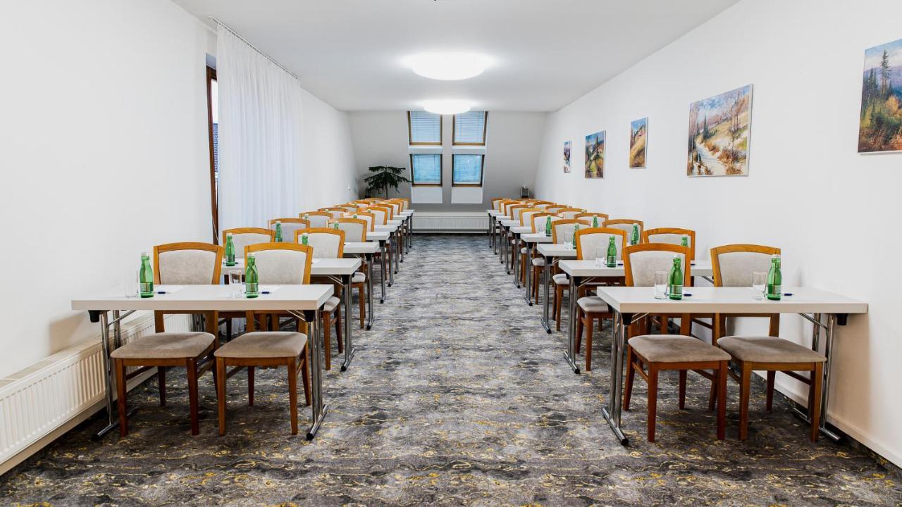 Hotel Horal Rožnov pod Radhoštěm Esterno foto