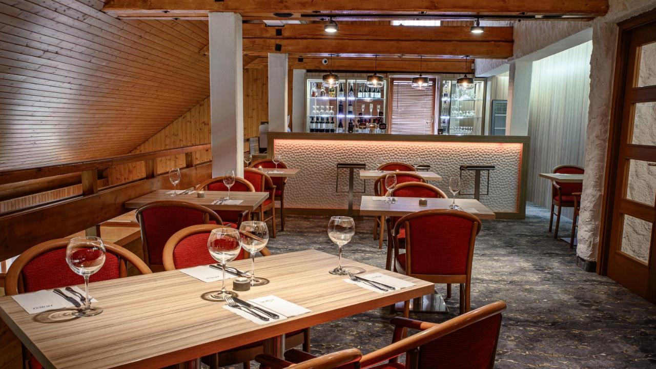 Hotel Horal Rožnov pod Radhoštěm Esterno foto