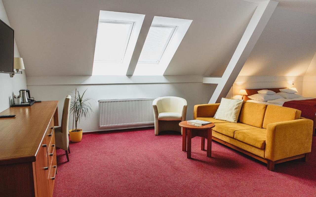 Hotel Horal Rožnov pod Radhoštěm Esterno foto