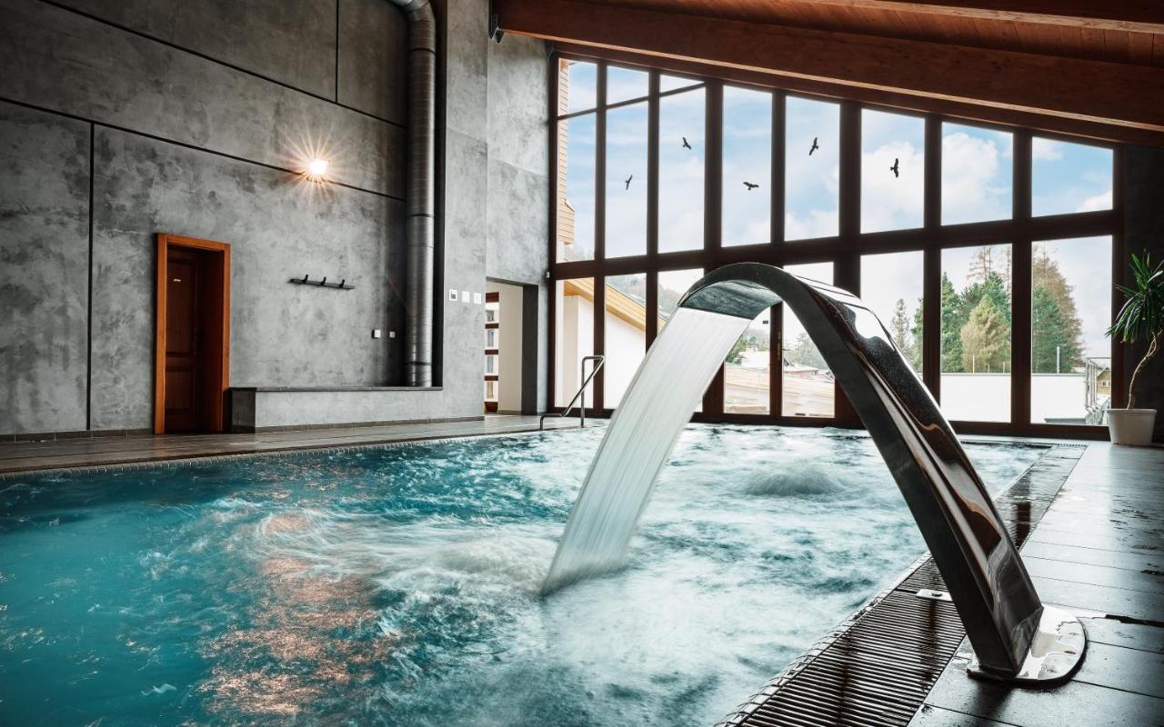 Hotel Horal Rožnov pod Radhoštěm Esterno foto