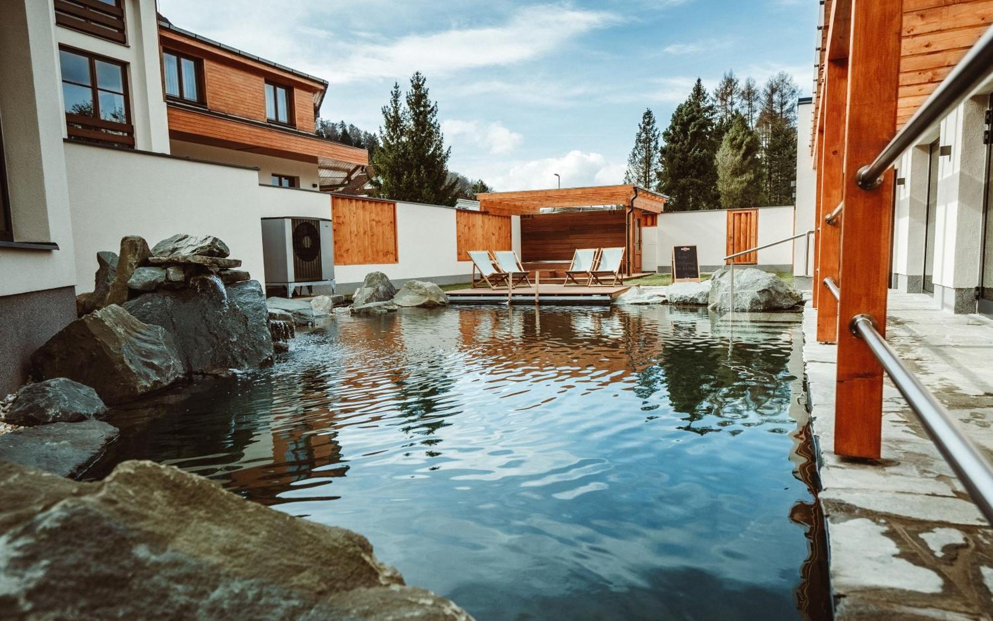 Hotel Horal Rožnov pod Radhoštěm Esterno foto