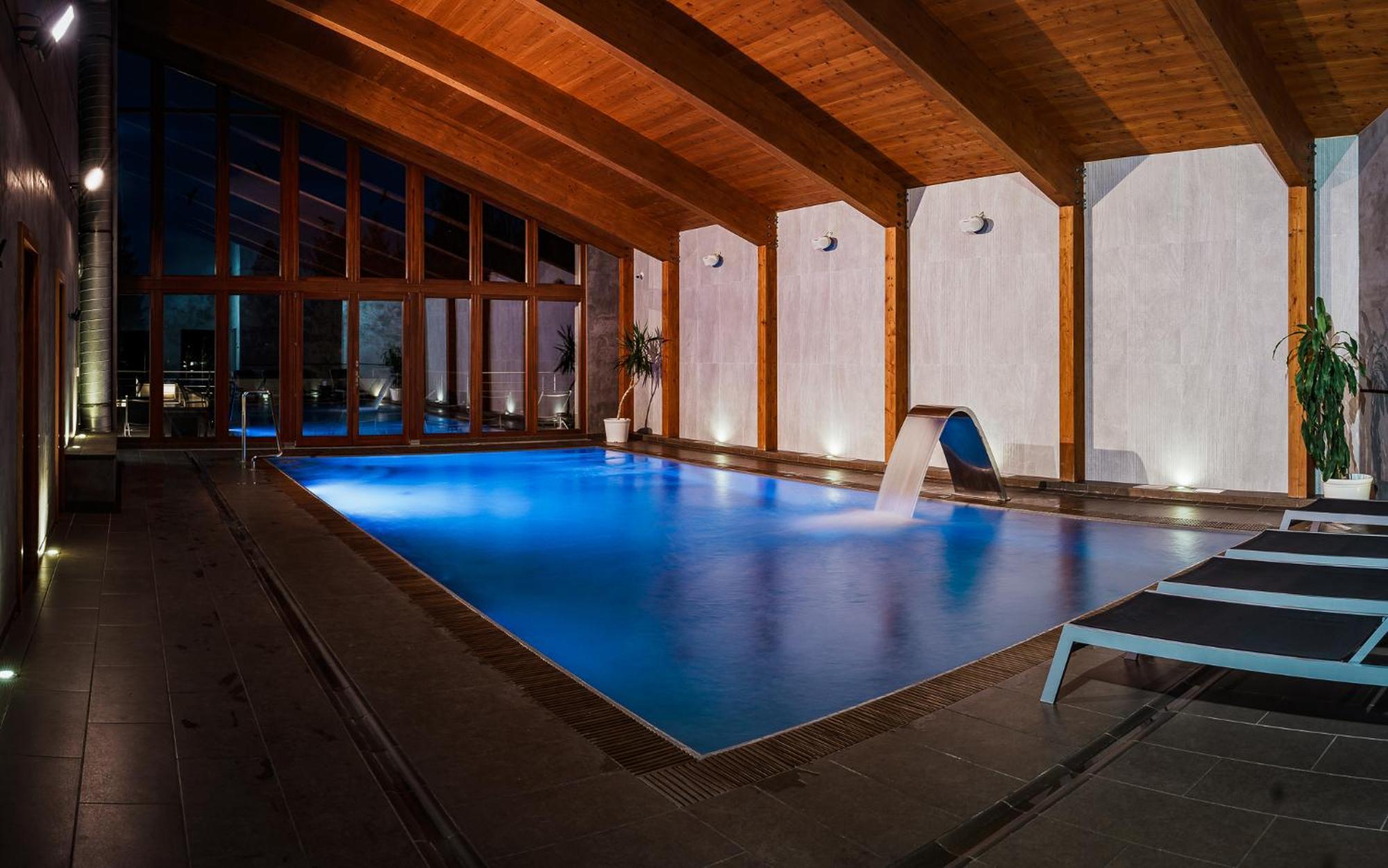Hotel Horal Rožnov pod Radhoštěm Esterno foto