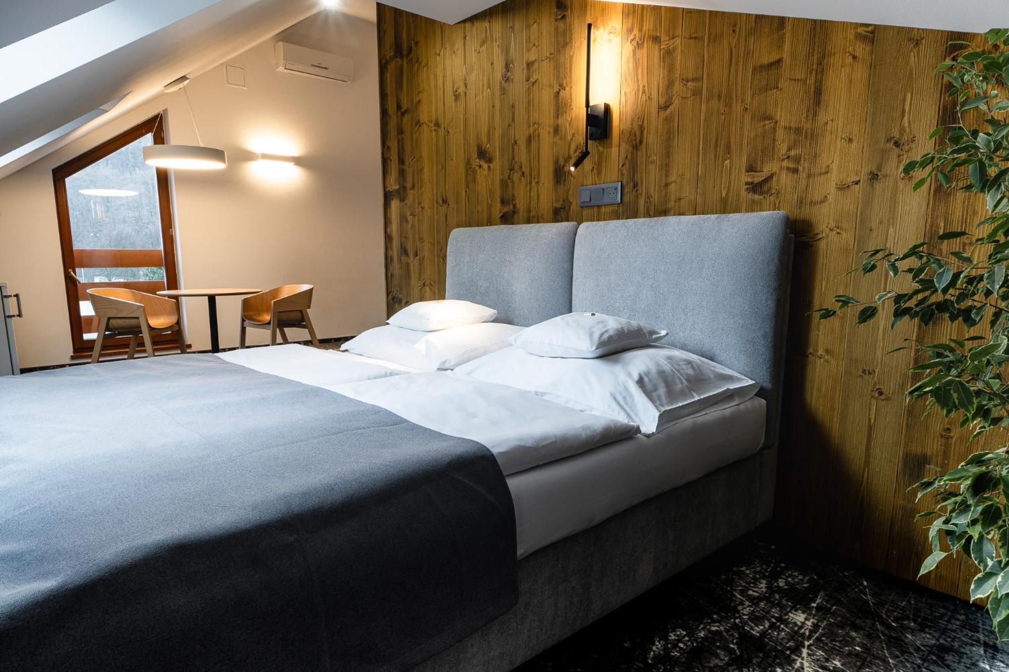 Hotel Horal Rožnov pod Radhoštěm Esterno foto